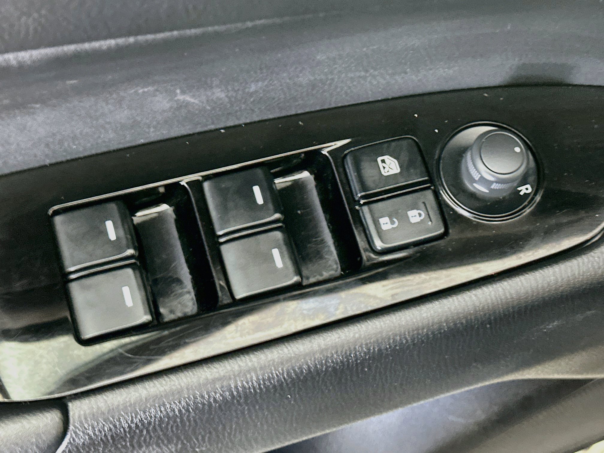 Used 2025 MAZDA CX-5 AWD 2.5 S w/ Select Package image 15