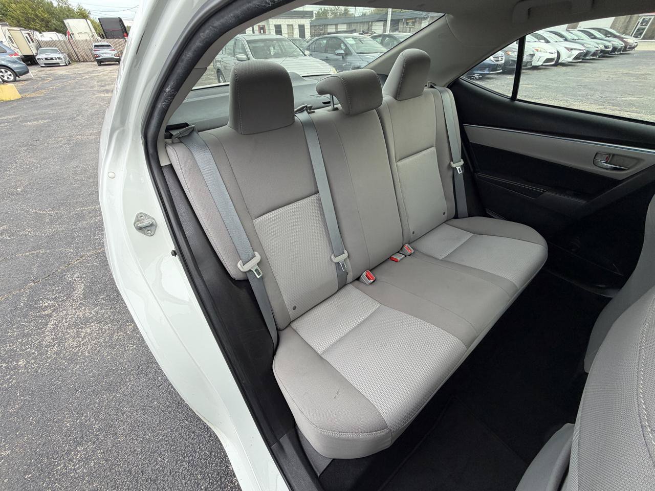 Used 2014 Toyota Corolla LE FWD image 14