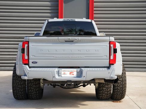 Used 2026 Ford F450 Platinum w/ Platinum Plus Package image 9