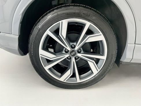 Certified 2024 Audi Q4 e-tron Premium AWD/4WD image 31