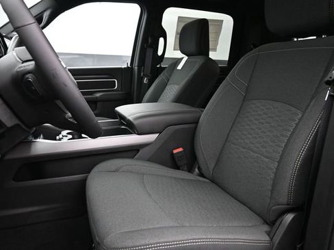 New 2026 RAM 2500 Big Horn AWD/4WD image 13