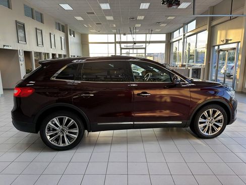 Used 2017 Lincoln MKX Reserve w/ Luxury Package image 58
