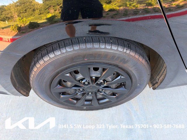 Used 2023 Kia Forte LX FWD image 10