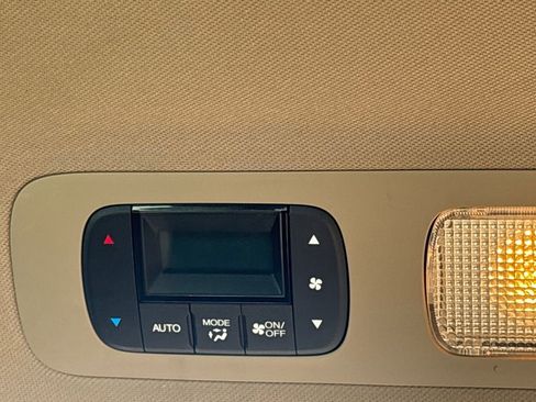 Used 2016 Honda Odyssey EX-L image 32