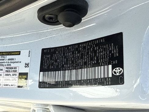 Used 2024 Toyota Corolla LE FWD image 32