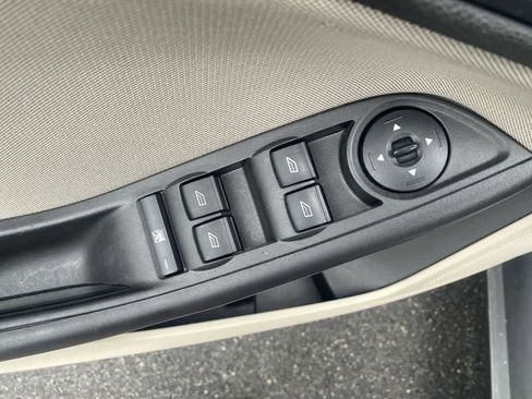 Used 2018 Ford Focus SE image 13