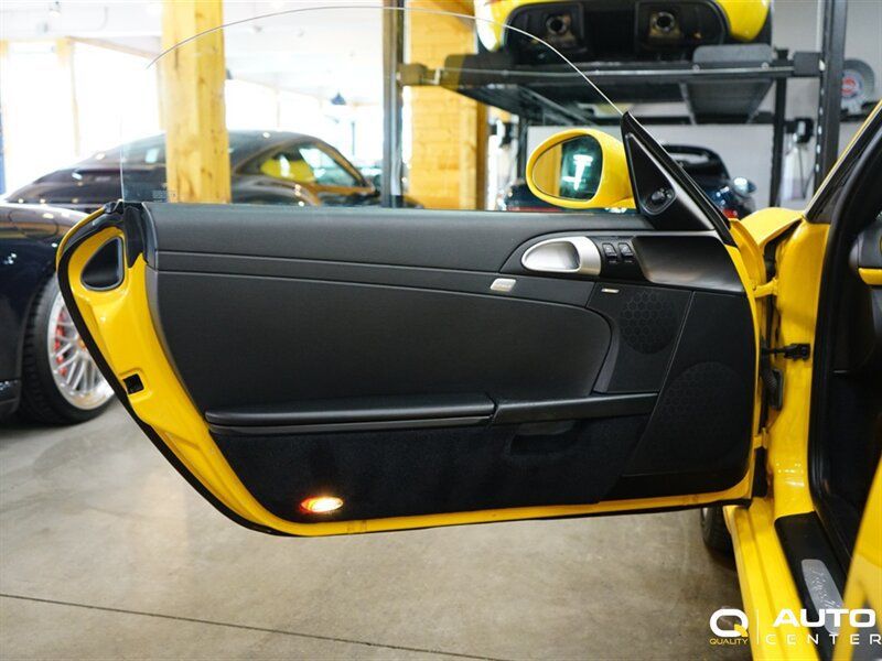 Used 2011 Porsche Boxster RWD image 15