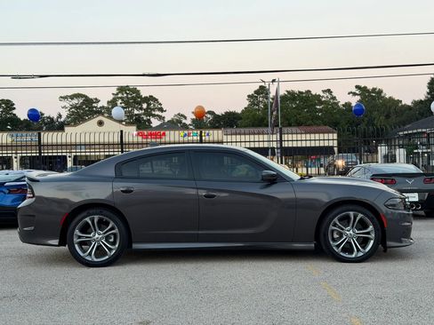 Used 2022 Dodge Charger R/T RWD image 11