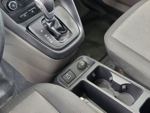 Used 2022 Ford Transit Connect XL image 22