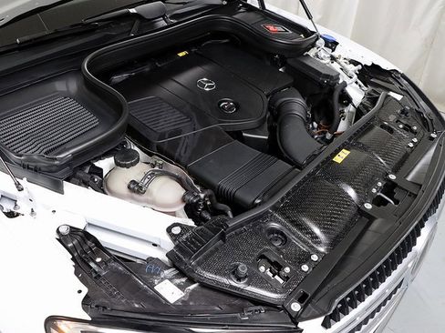 Used 2024 Mercedes-Benz GLE 350 4MATIC w/ Driver Assistance Package image 39