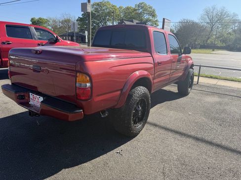 Used 2004 Toyota Tacoma PreRunner image 5