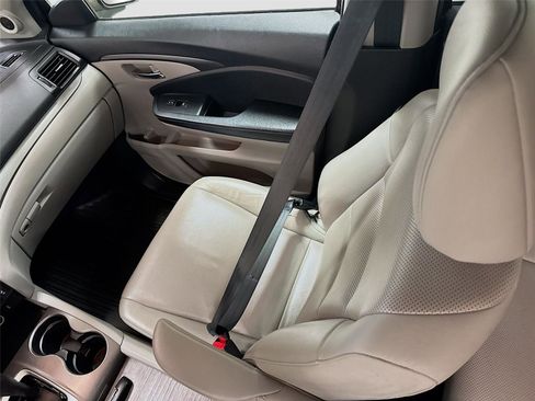 Used 2017 Honda Ridgeline RTL-T image 23