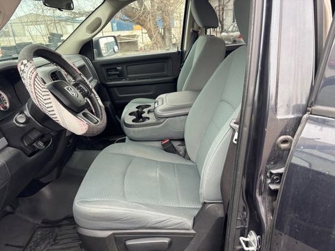 Used 2017 RAM 1500 Express image 16