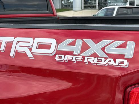 Used 2019 Toyota Tundra SR5 w/ TRD Off Road Package AWD/4WD image 28