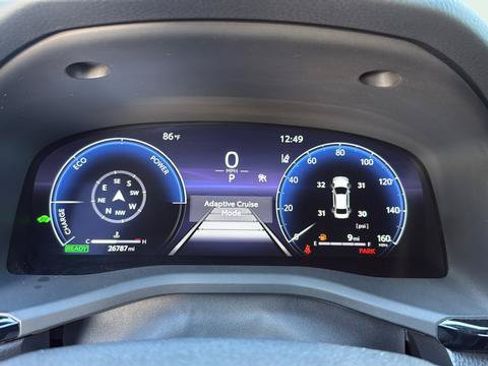 Used 2025 Toyota Camry XSE FWD image 16