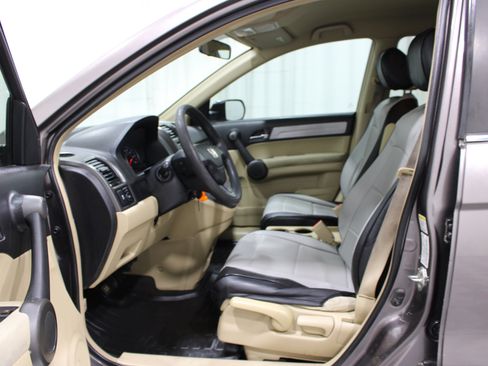 Used 2010 Honda CR-V LX image 3