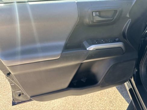 Used 2019 Toyota Tacoma SR5 image 17