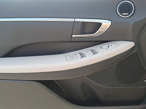 Certified 2023 Hyundai Sonata SEL w/ Cargo Package FWD image 13
