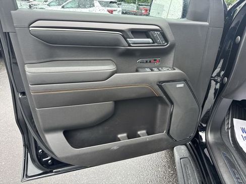 Used 2022 GMC Sierra 1500 AT4 w/ AT4 Premium Package AWD/4WD image 23
