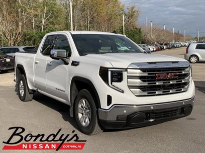Used 2025 GMC Sierra 1500 SLE w/ Preferred Package