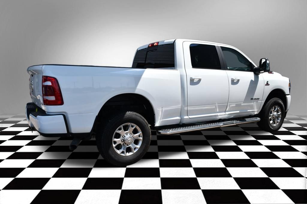 Used 2024 RAM 2500 Laramie AWD/4WD image 10