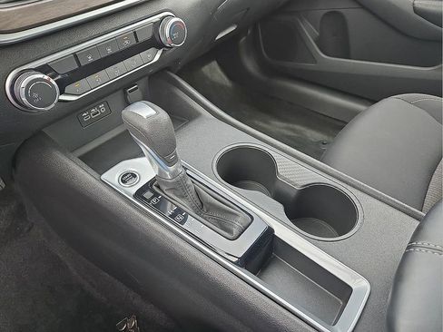 Used 2025 Nissan Altima 2.5 SV FWD image 20