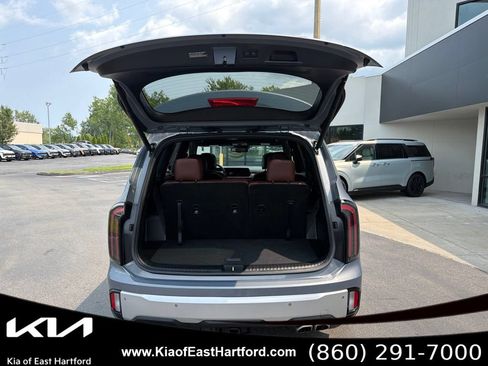Certified 2024 Kia Telluride EX w/ EX Captain's Chair Package AWD/4WD image 15