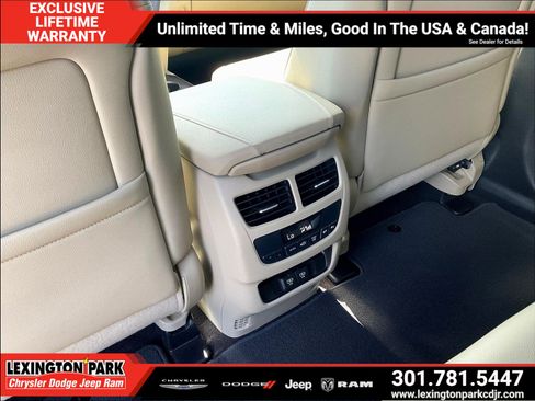 Used 2017 Acura MDX w/ Technology Package AWD/4WD image 10