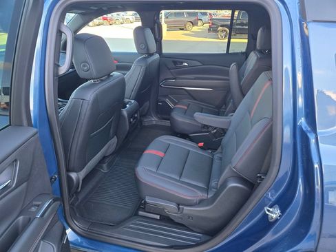 Used 2024 Chevrolet Traverse RS w/ LPO, Floor Liner Package AWD/4WD image 15