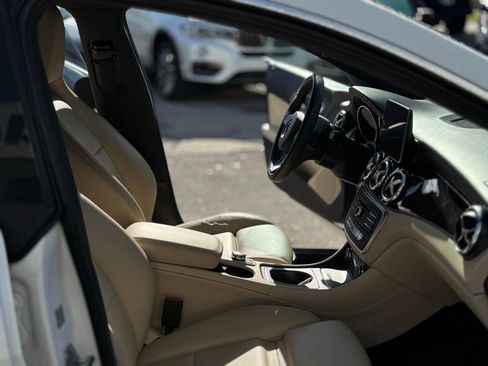 Used 2019 Mercedes-Benz CLA 250 image 15