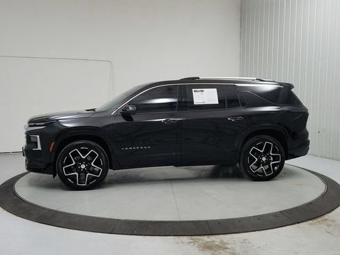 Used 2026 Chevrolet Traverse High Country FWD image 4