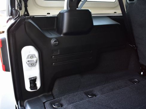 Used 2025 Jeep Wrangler Rubicon image 30