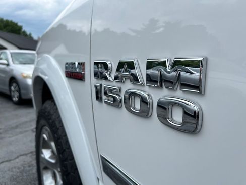 Used 2017 RAM 1500 Laramie AWD/4WD image 10
