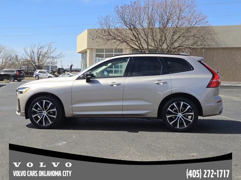Used 2024 Volvo XC60 B5 Plus image 3