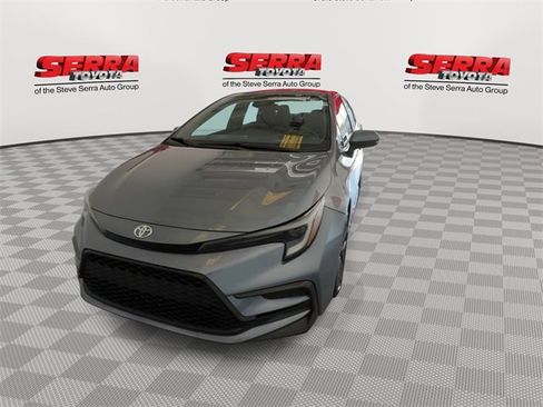 Used 2023 Toyota Corolla SE image 5