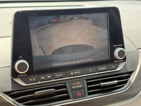 Used 2023 Nissan Altima 2.5 SV image 22