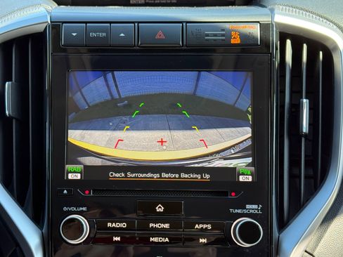 Used 2022 Subaru Ascent Limited image 11