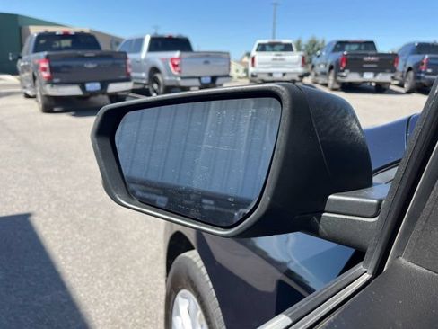 Used 2020 Chevrolet Equinox LS w/ LS Convenience Package FWD image 26
