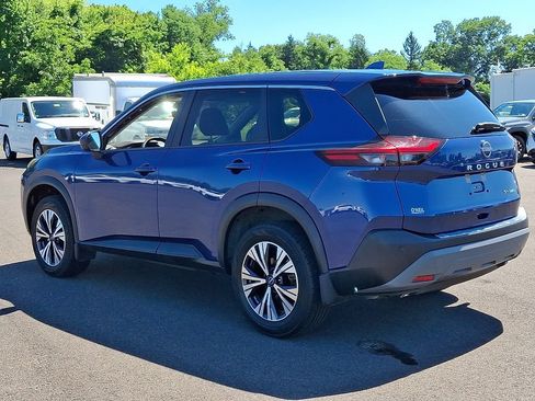 Certified 2023 Nissan Rogue SV AWD/4WD image 4