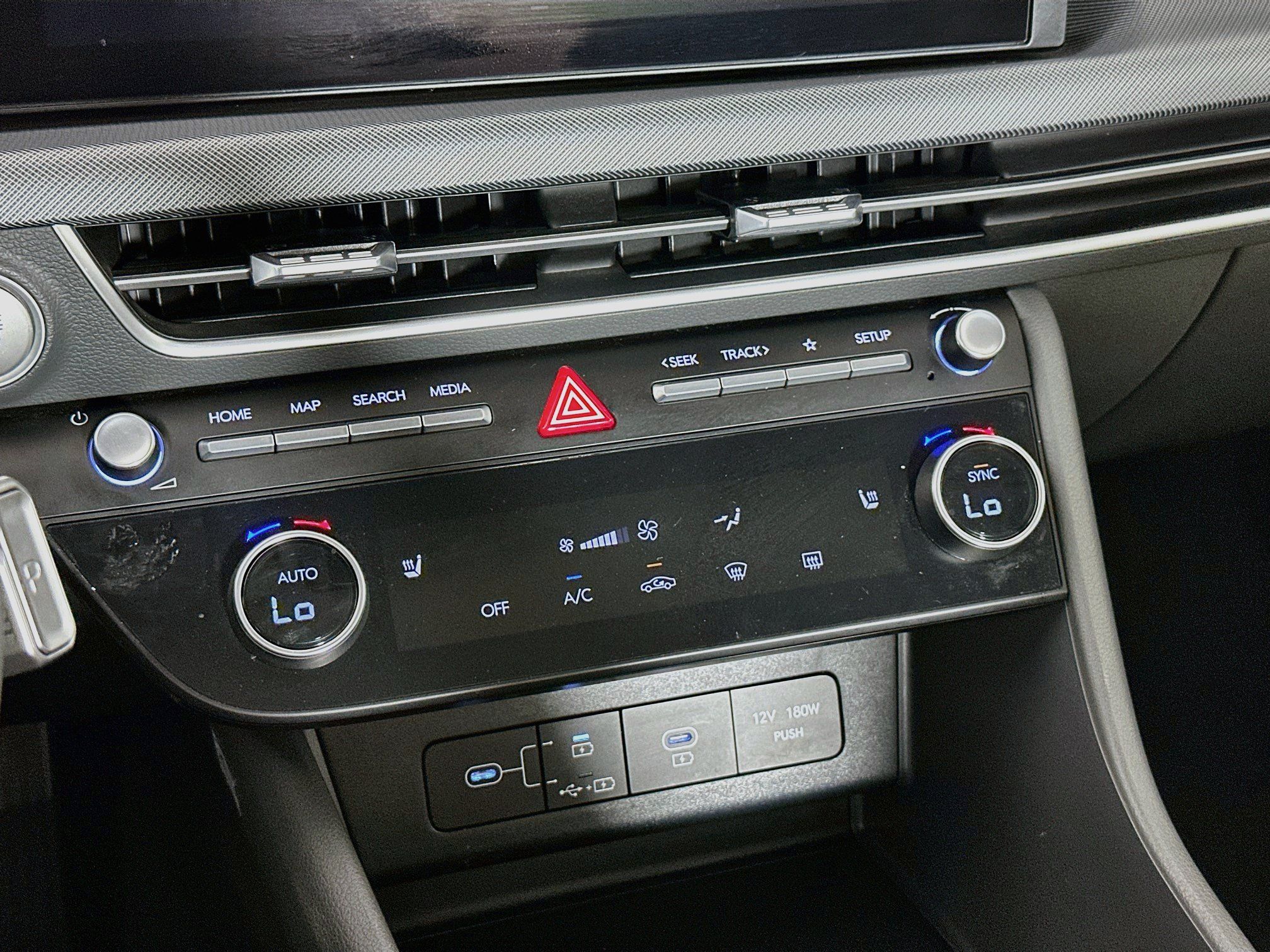 Used 2025 Hyundai Sonata SEL FWD image 23