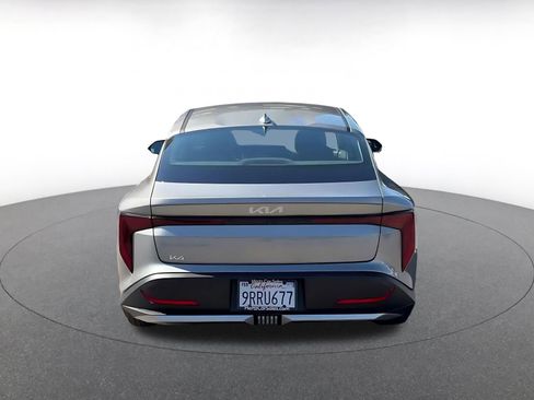 Used 2025 Kia K4 FWD image 12