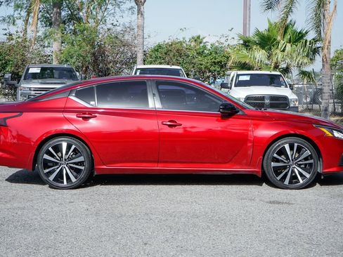 Used 2022 Nissan Altima 2.0 SR image 10