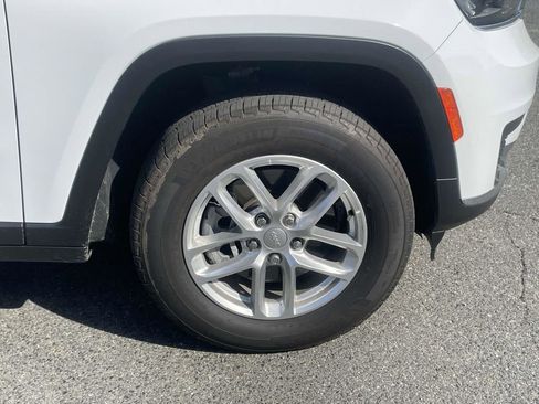 Certified 2025 Jeep Grand Cherokee L Laredo w/ Luxury Tech Group I image 11
