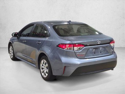 Used 2024 Toyota Corolla LE FWD image 7