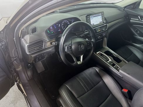 Used 2022 Honda Accord Touring image 9