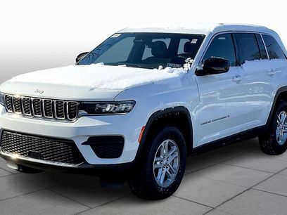 New 2024 Jeep Grand Cherokee Laredo