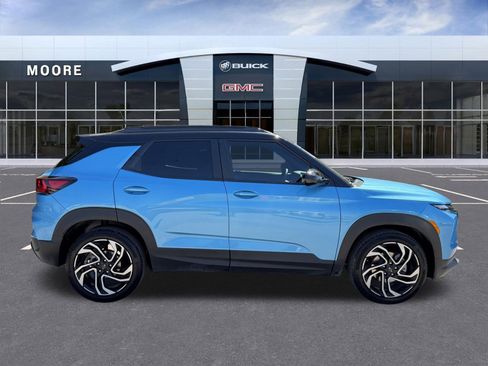 Used 2026 Chevrolet TrailBlazer RS w/ Convenience Package FWD image 2