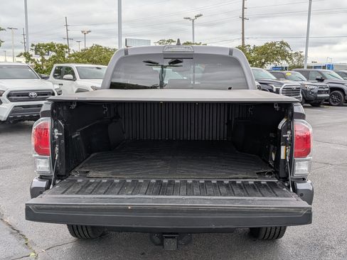 Certified 2021 Toyota Tacoma TRD Sport w/ Technology Package AWD/4WD image 8