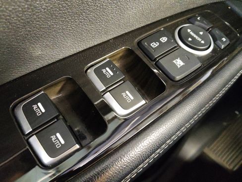 Used 2019 Kia Sorento EX w/ EX Touring Package FWD image 27