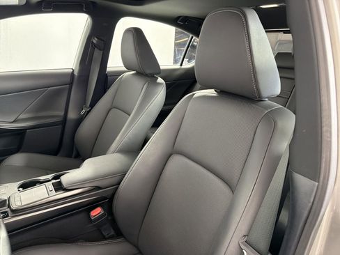 Used 2023 Lexus IS 300 300 w/ Premium Package image 25